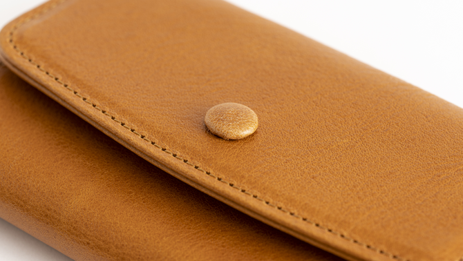 IKUTA KABAN CURUMI CARD CASE(クルミカードケース) RICH BROWN