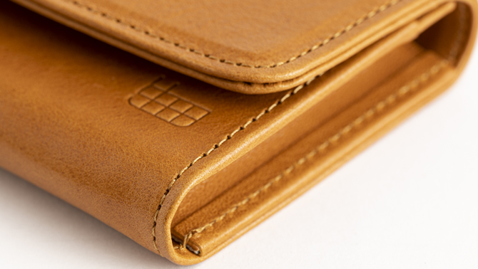 IKUTA KABAN CURUMI CARD CASE(クルミカードケース) RICH BROWN