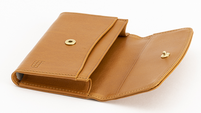 IKUTA KABAN CURUMI CARD CASE(クルミカードケース) RICH BROWN