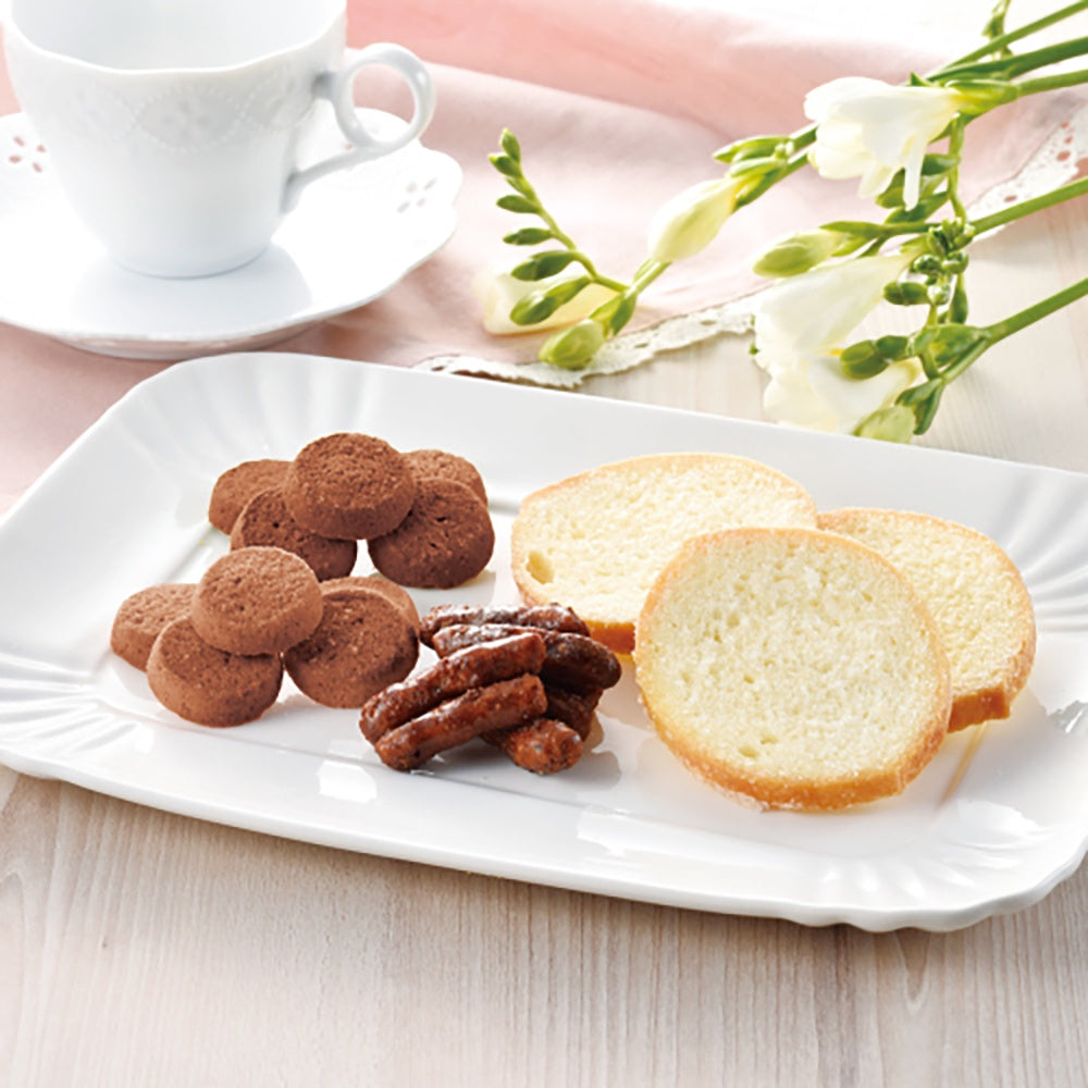 Asakusa Rusk Japanese Snacks Gift Set (Asakusa Rusk, Karinto, Chocolate Cookies) [Direct from Japan]